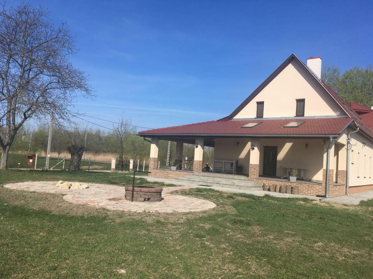 Hotel Tiszavilág Pihenőház Tiszakécske Exterior foto
